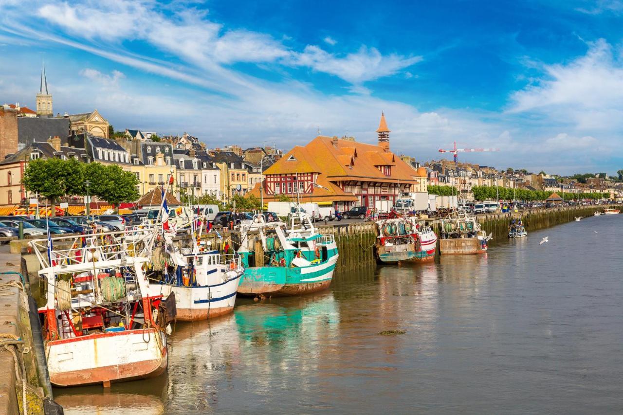 Trouville Sur Mer Vue Sur La Touque Exterior photo